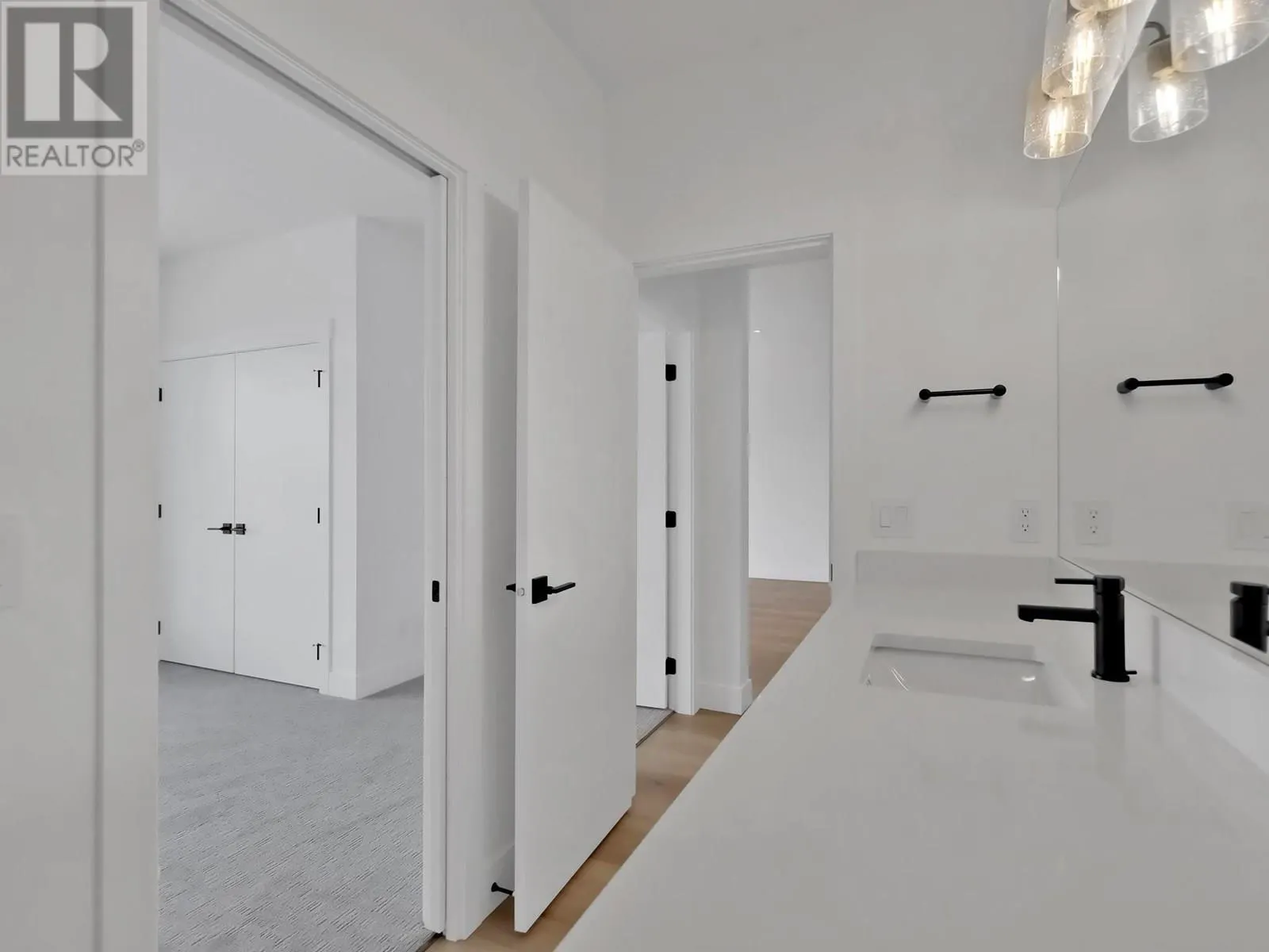 9201 Okanagan Centre Road W Unit# 7