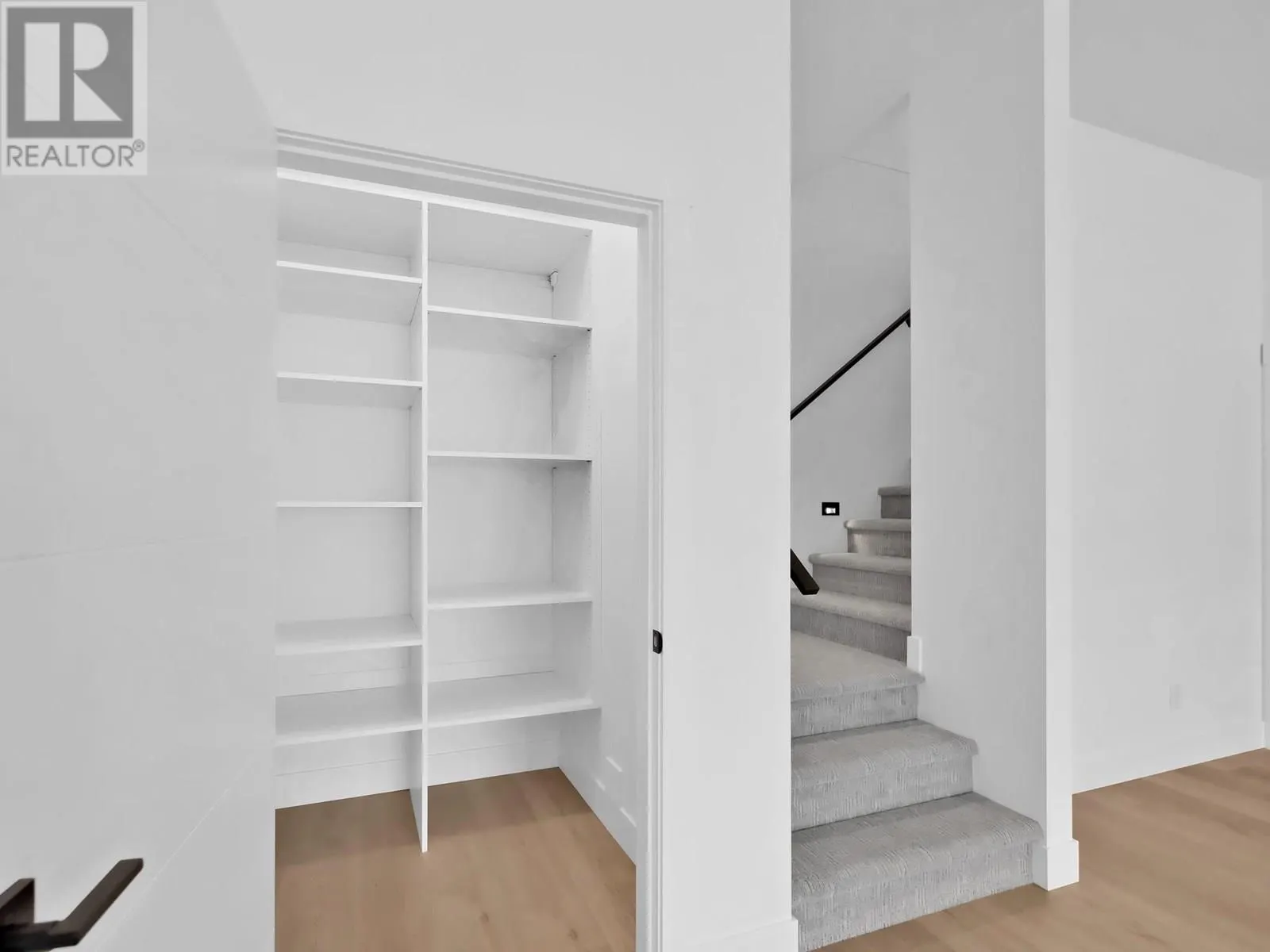 9201 Okanagan Centre Road W Unit# 7