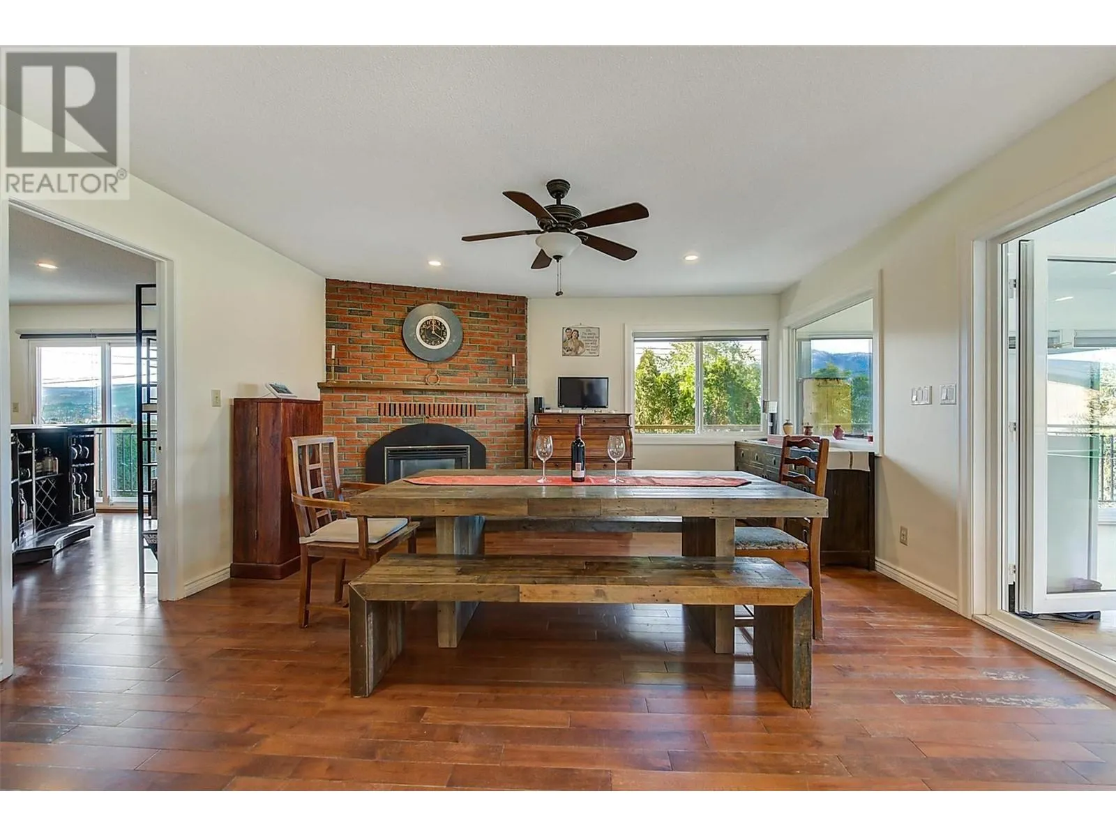 2415 COLLINGWOOD Road