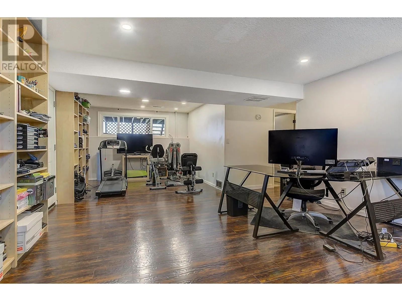 2415 COLLINGWOOD Road