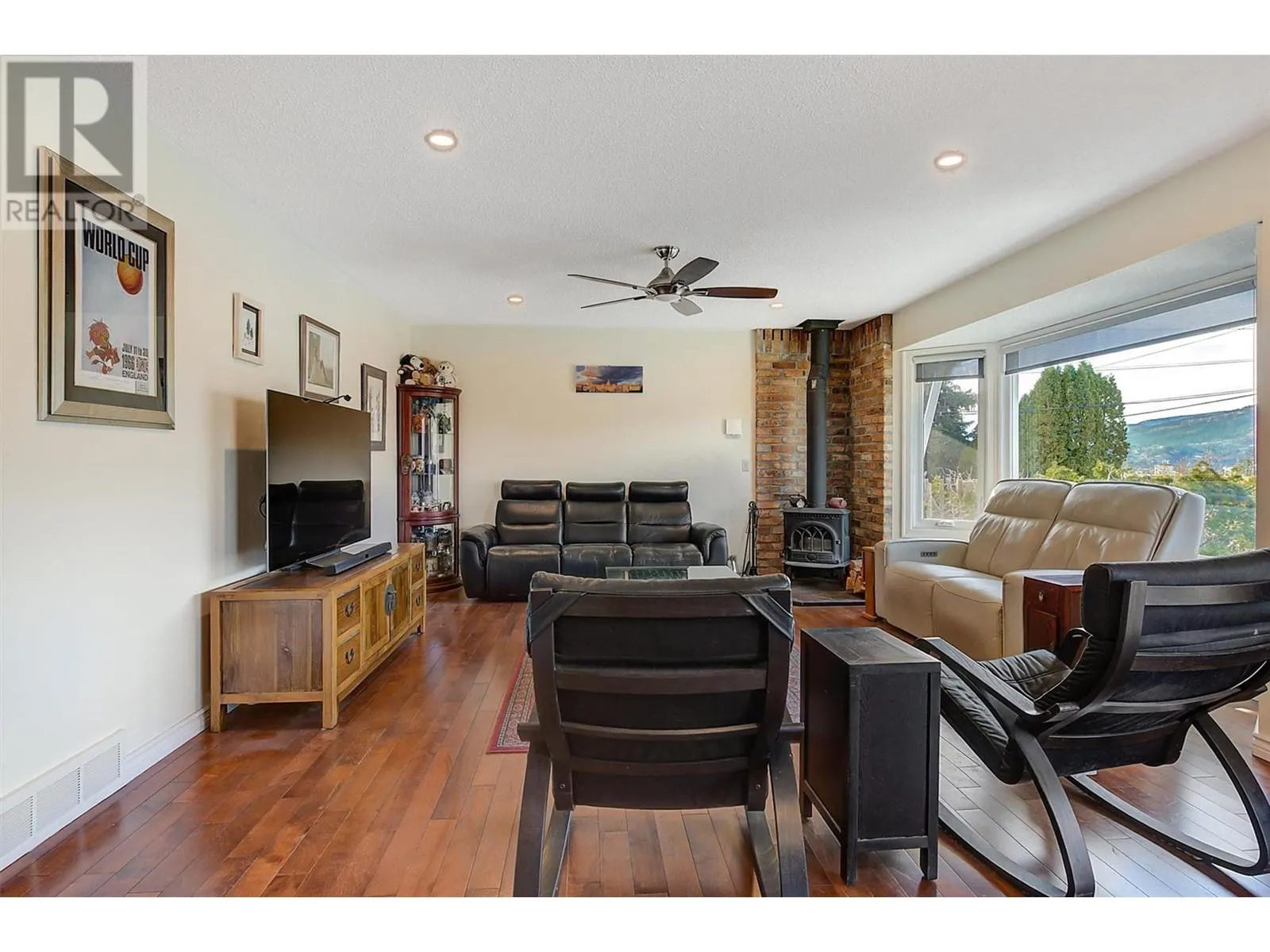2415 COLLINGWOOD Road
