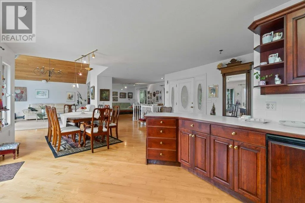 2593 Duncan Road