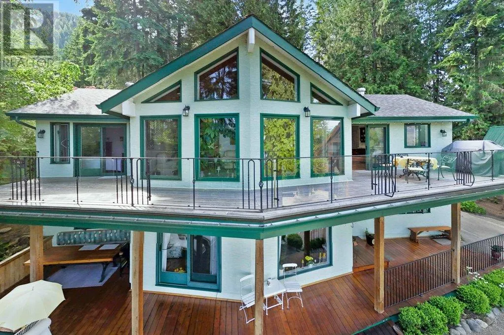 2593 Duncan Road