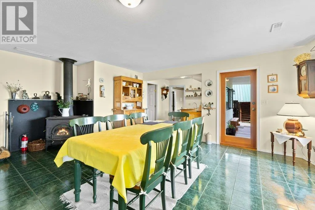 2593 Duncan Road