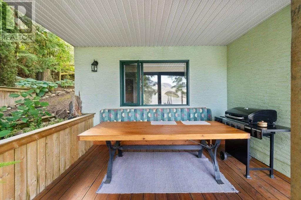 2593 Duncan Road