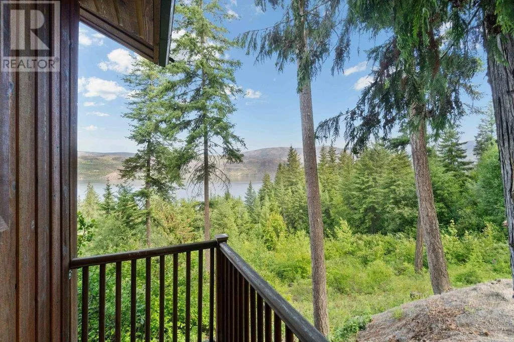 2593 Duncan Road