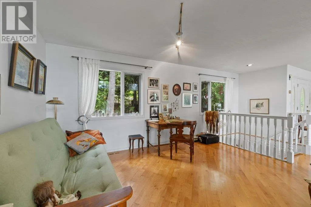 2593 Duncan Road