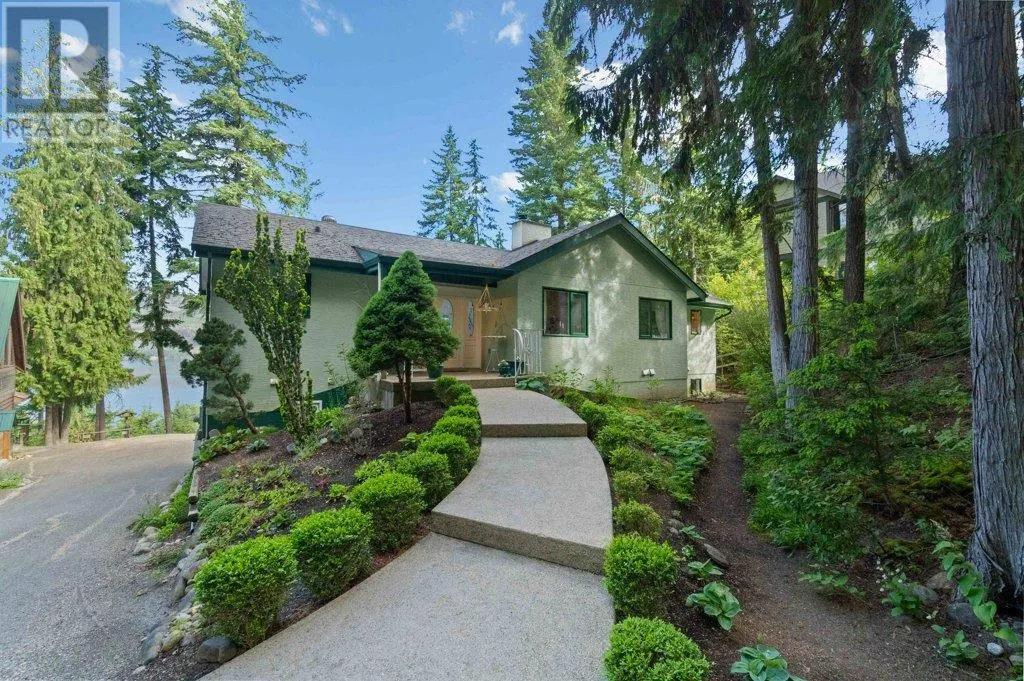 2593 Duncan Road