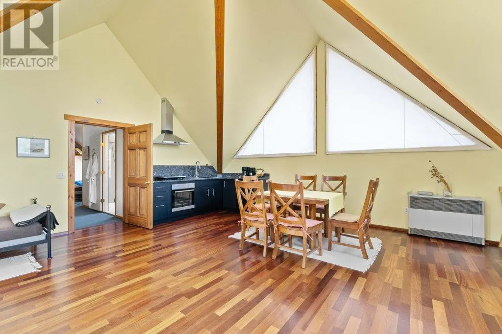 2593 Duncan Road