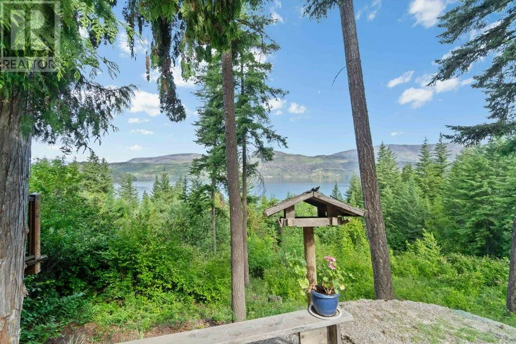 2593 Duncan Road