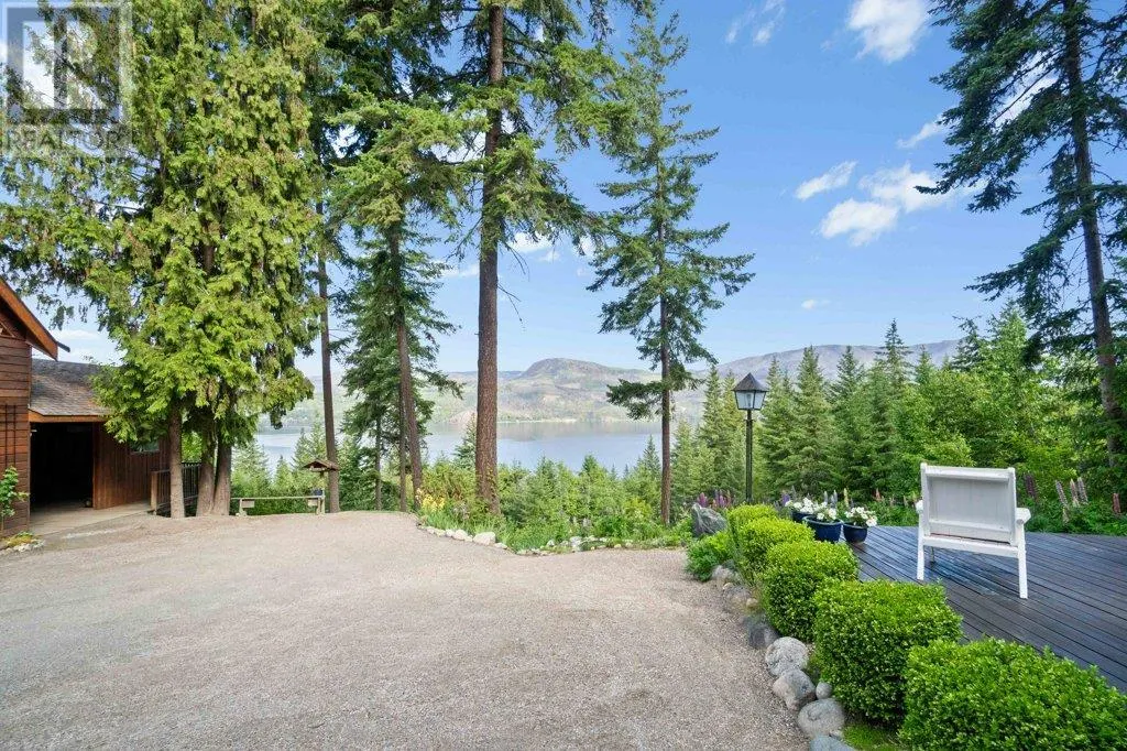 2593 Duncan Road