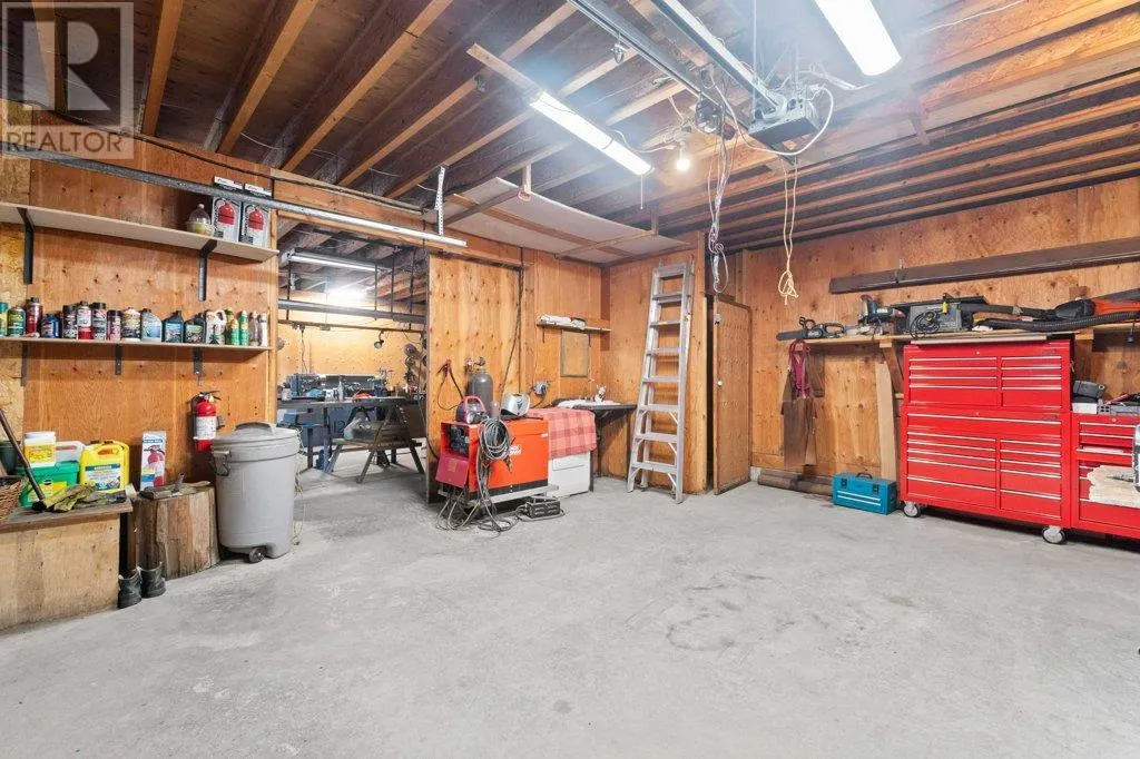 2593 Duncan Road