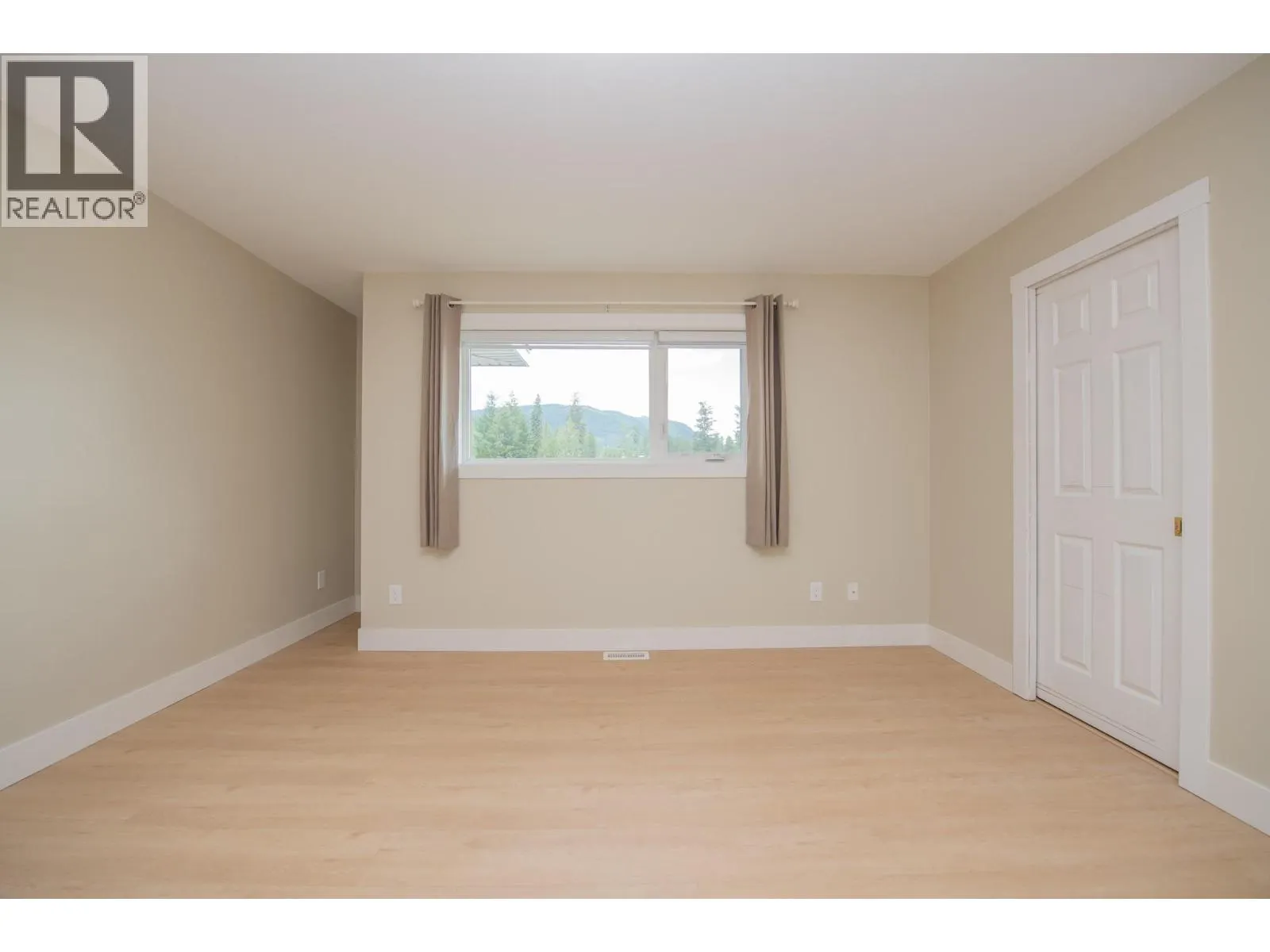 2224 Linea Crescent