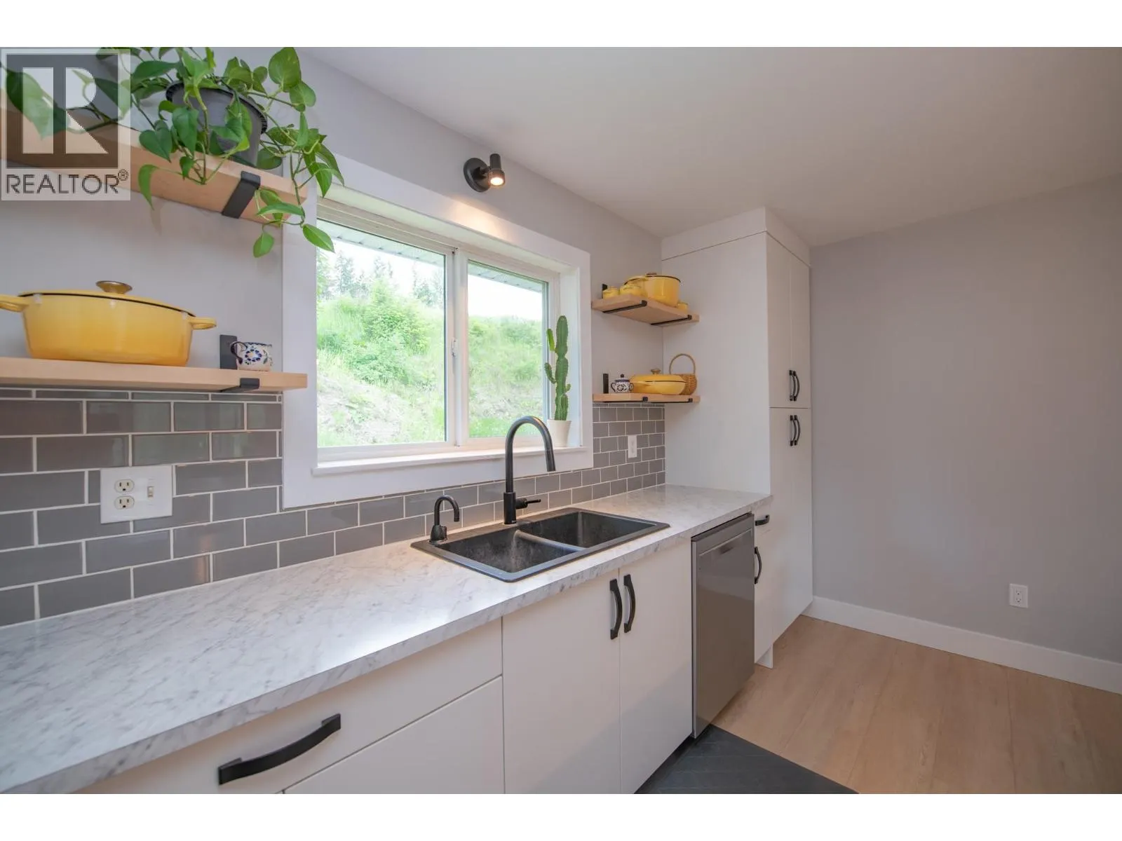 2224 Linea Crescent
