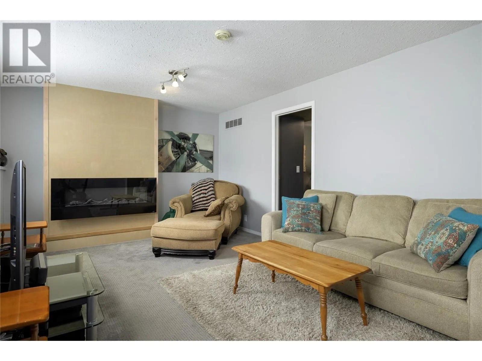 3429 Larch Drive
