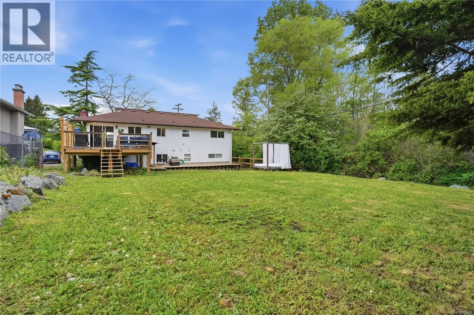 4261 Carey Rd