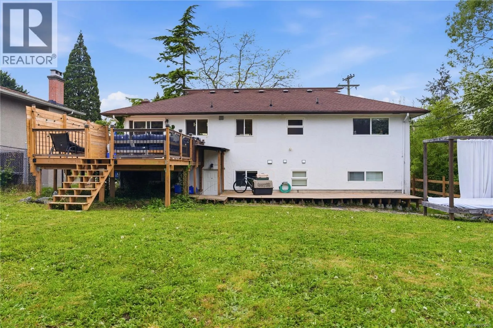 4261 Carey Rd