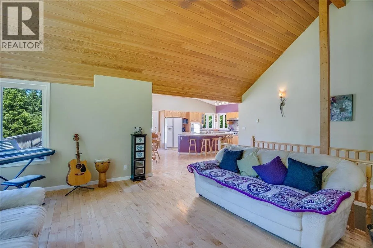 4399 Bird Creek Road