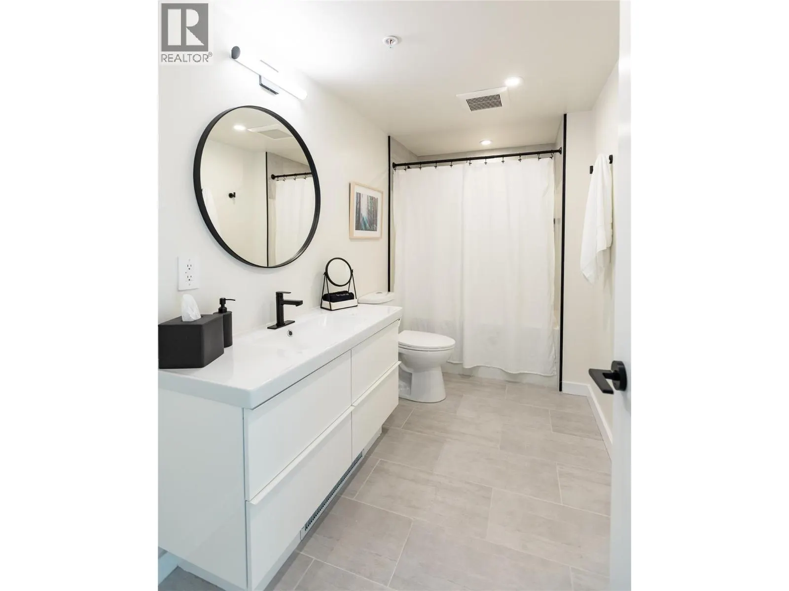 920 Front Street Unit# B