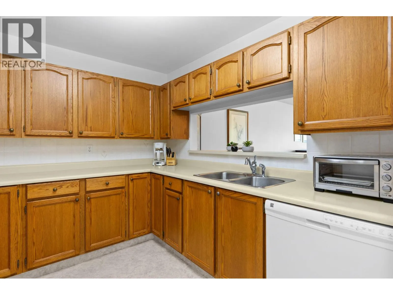 1045 Sutherland Avenue Unit# 226