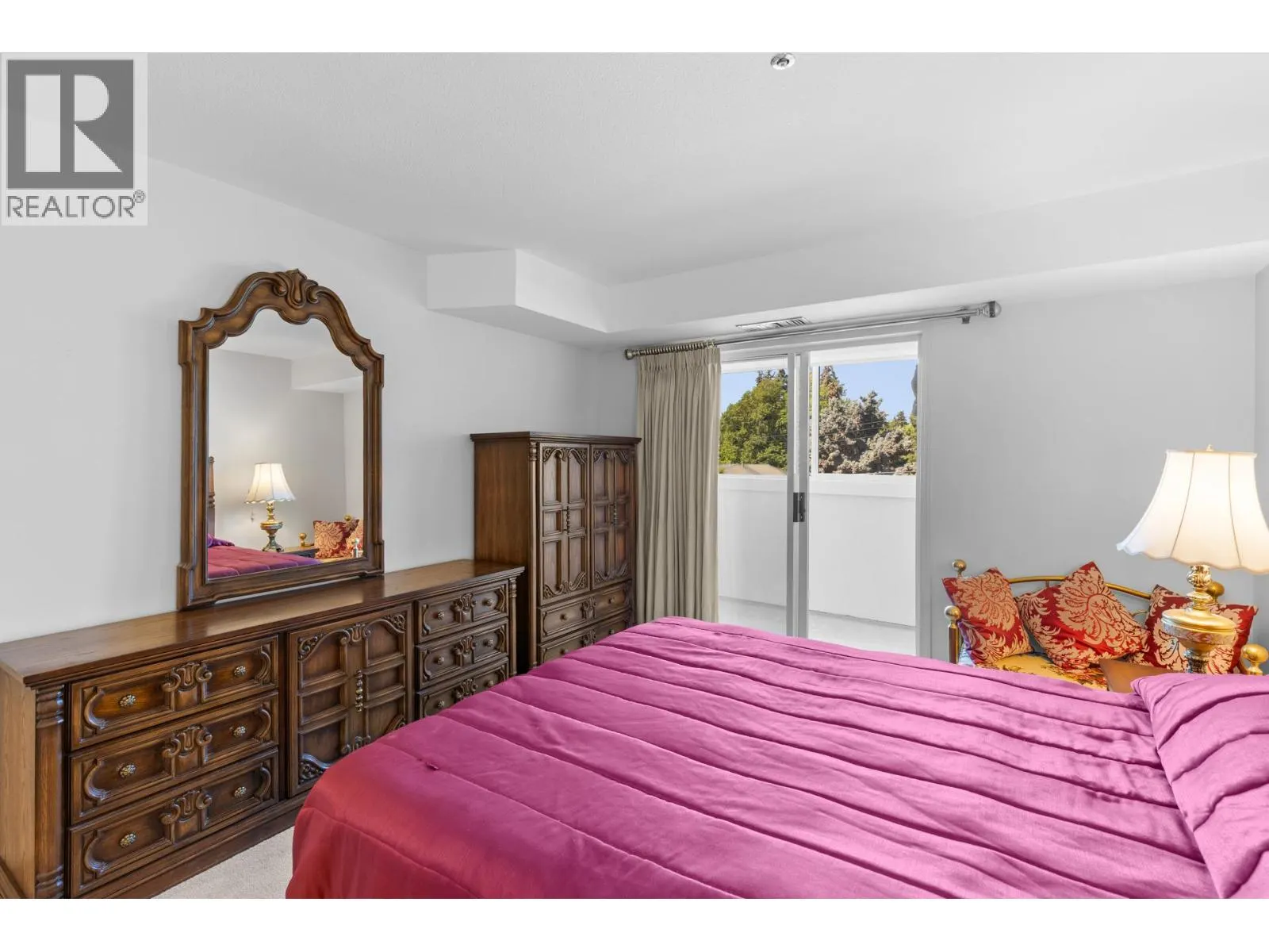 1045 Sutherland Avenue Unit# 226