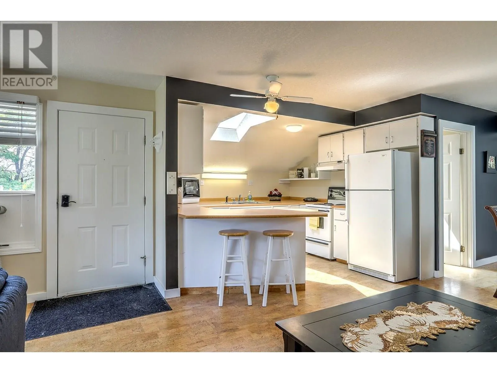 5482 Silver Star Road