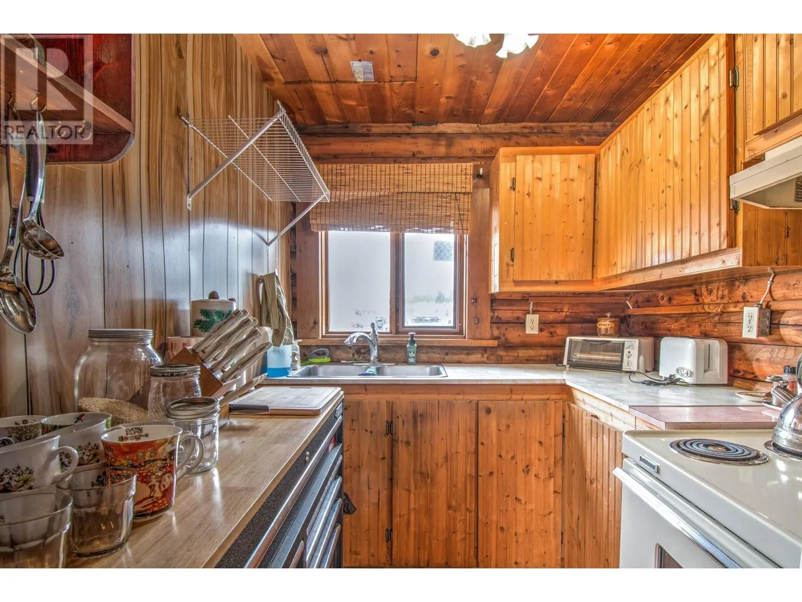 6434 Pleasant Valley Road