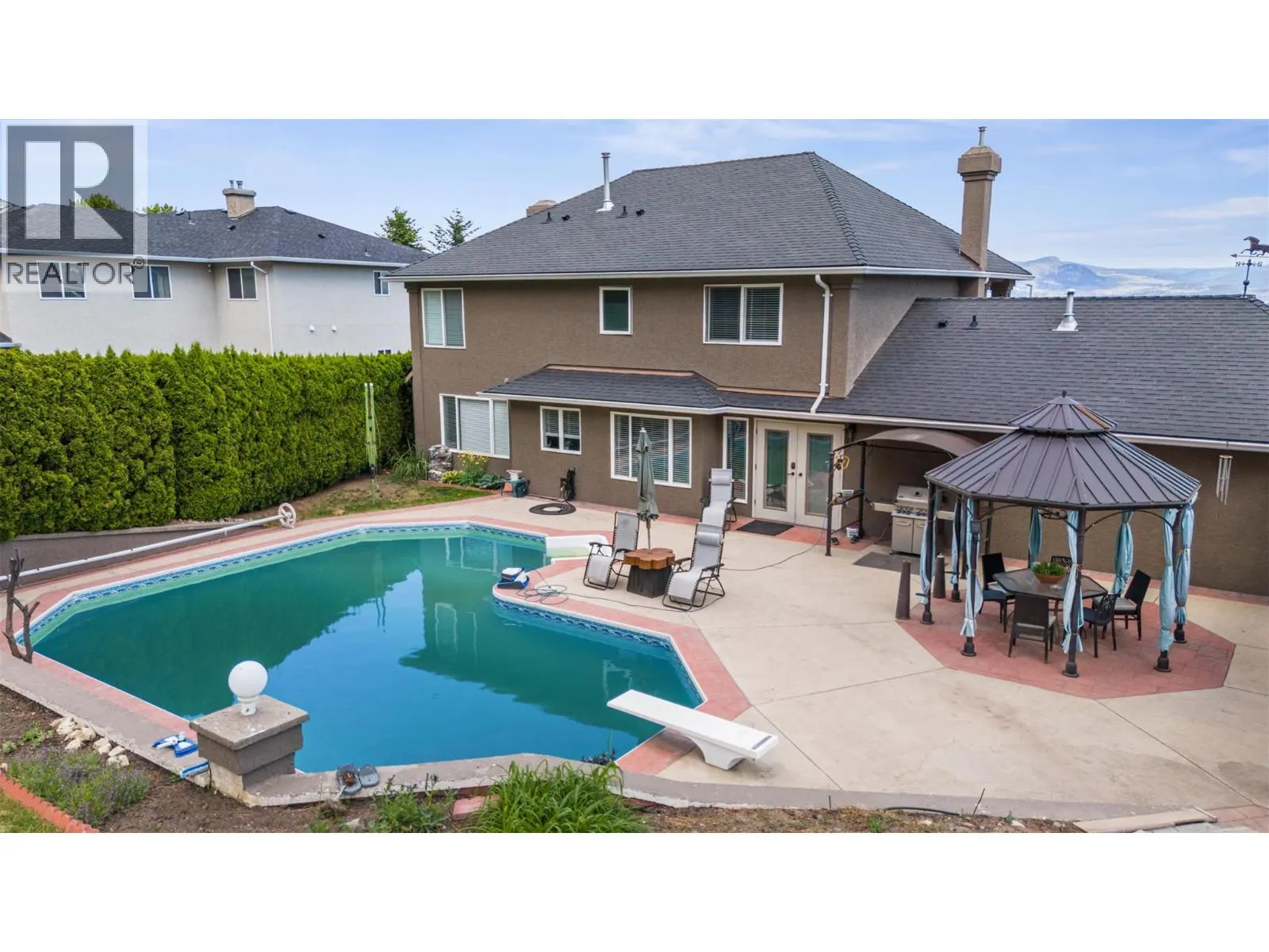 3016 Lakeview Cove Road