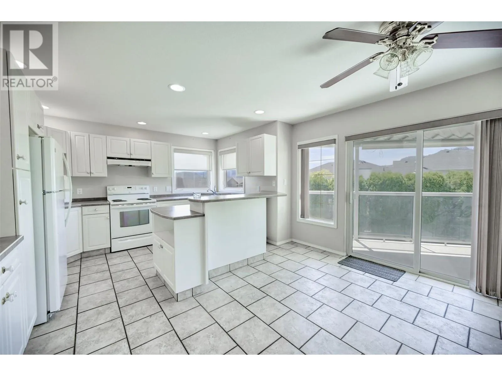 28 SANDPIPER Place