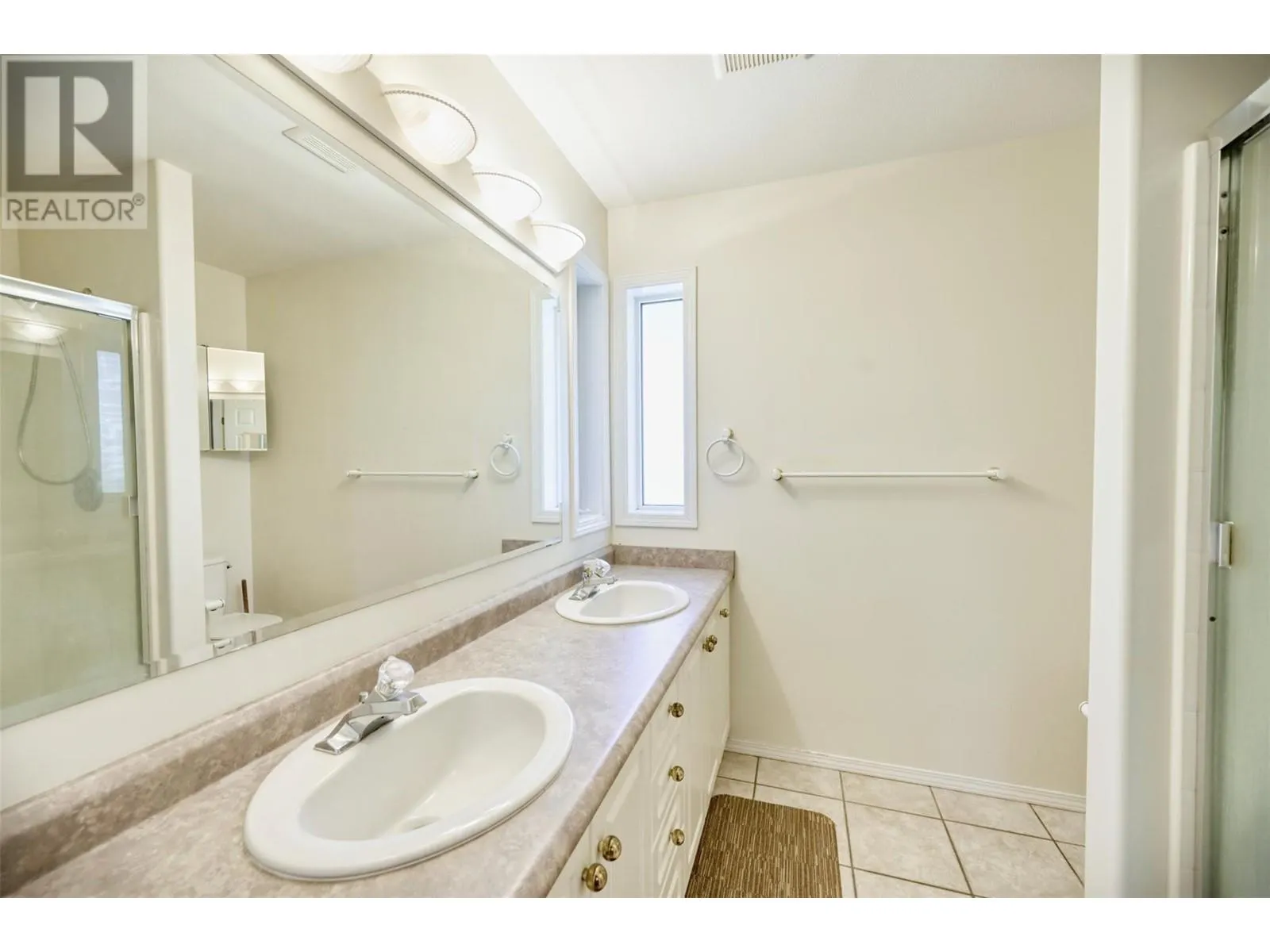 28 SANDPIPER Place