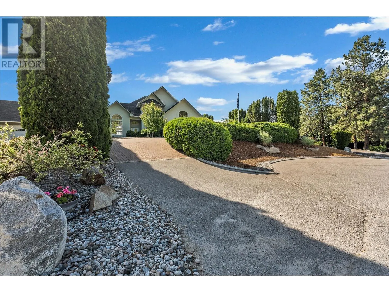 2785 Winifred Road