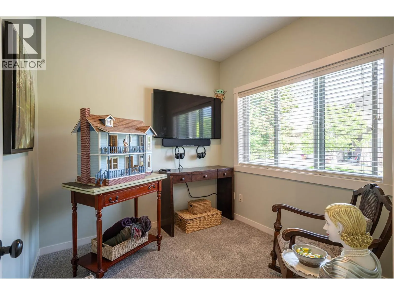 9875 Selkirk Drive Unit# 133