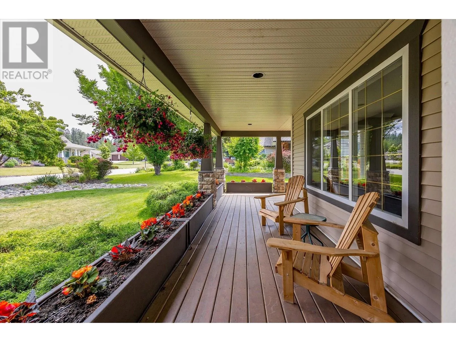 3925 Flower Court