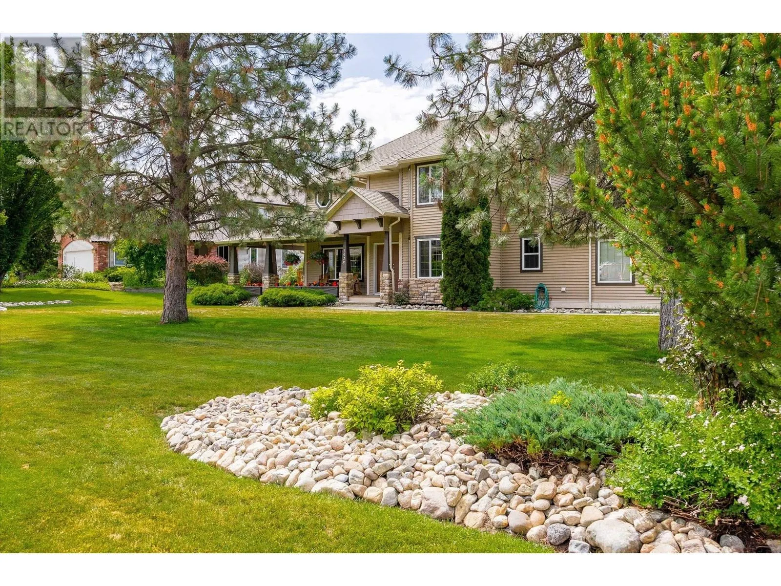 3925 Flower Court