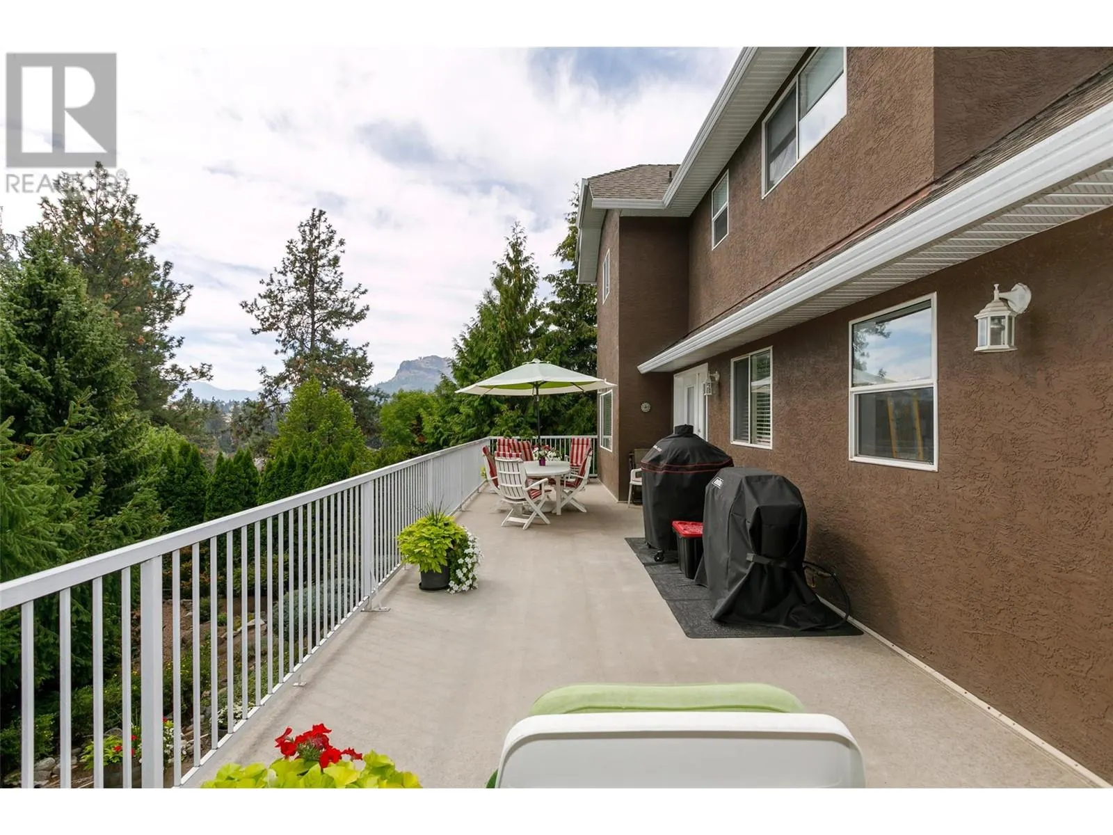 1043 Caledonia Way