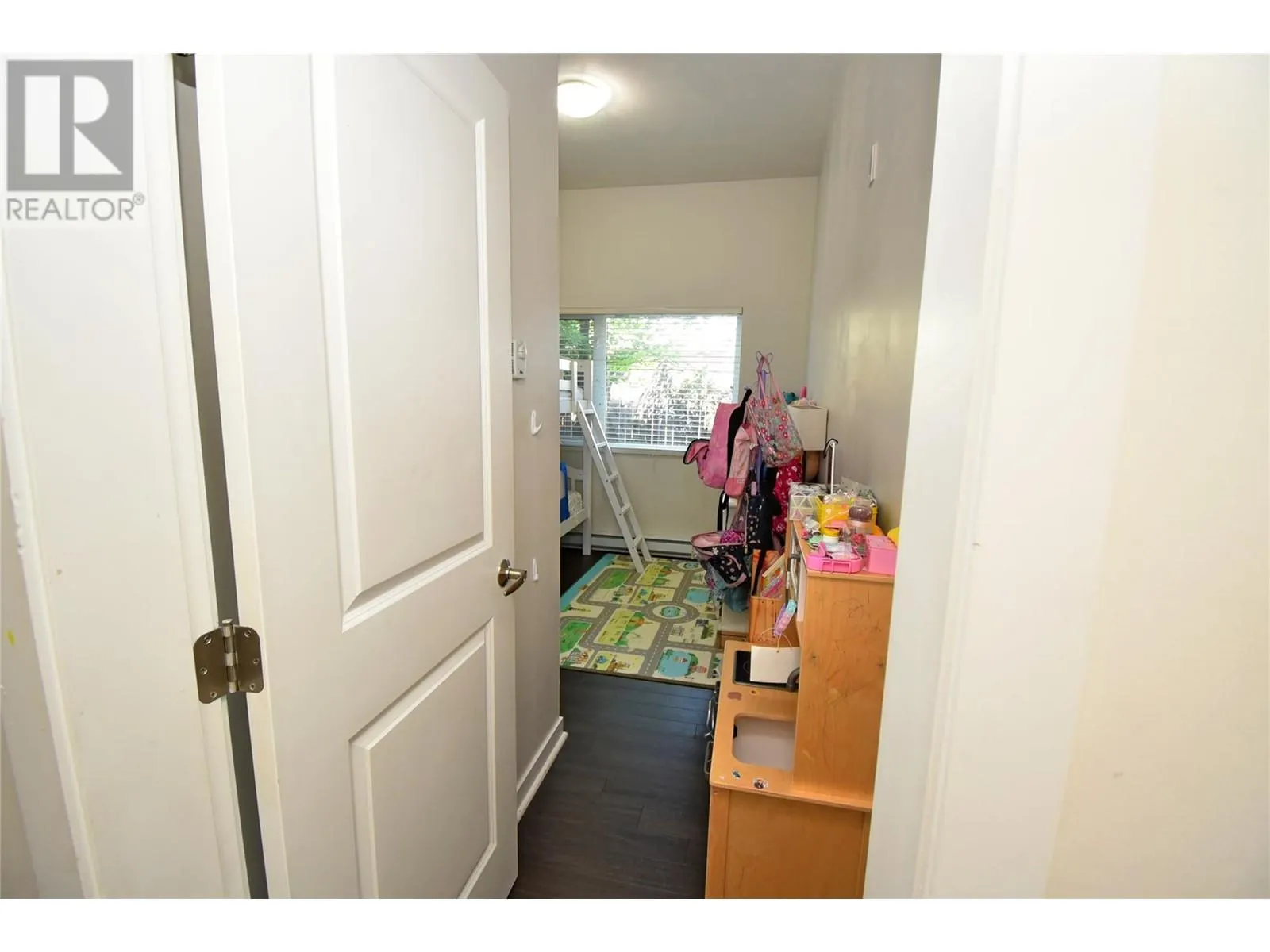 4205 27 Street Unit# 102
