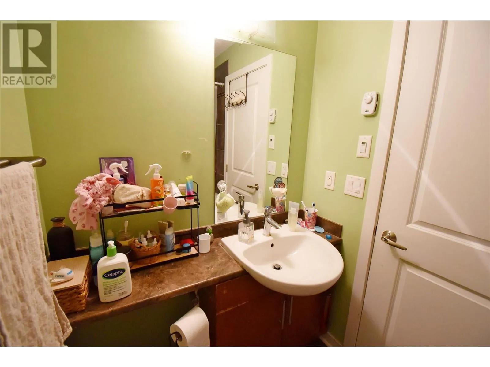 4205 27 Street Unit# 102