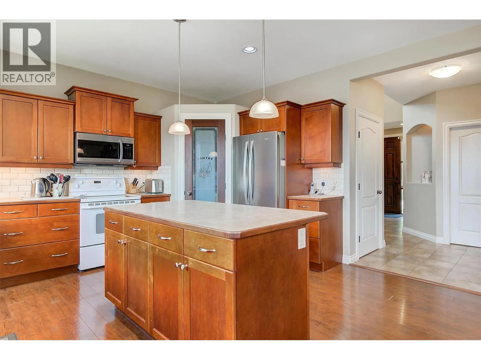 5008 Bunting Court