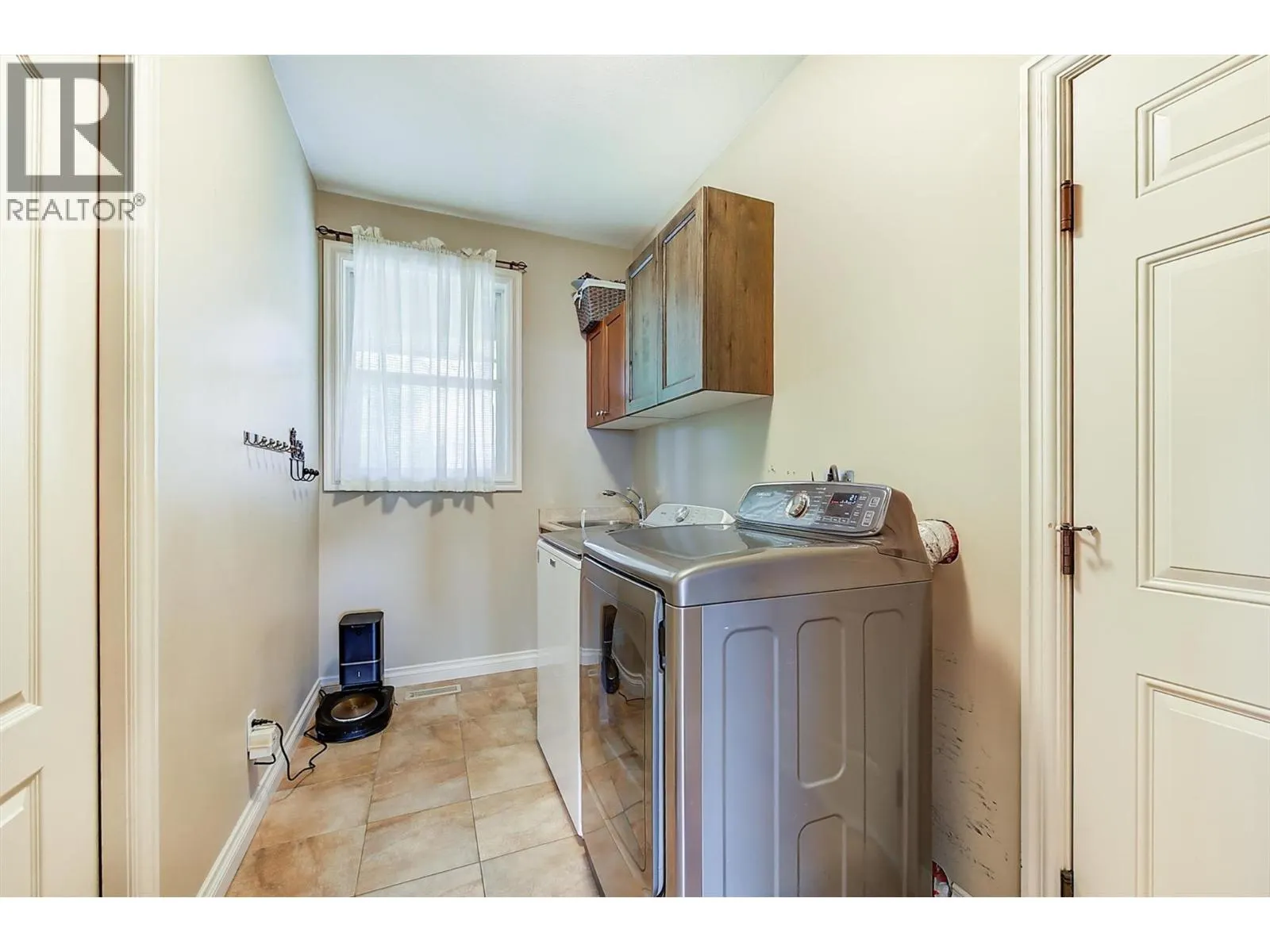 5008 Bunting Court