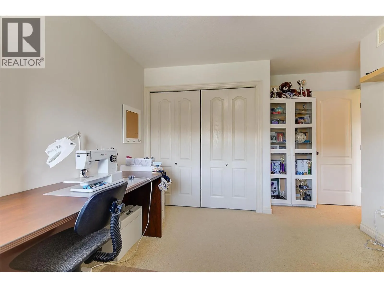 5008 Bunting Court