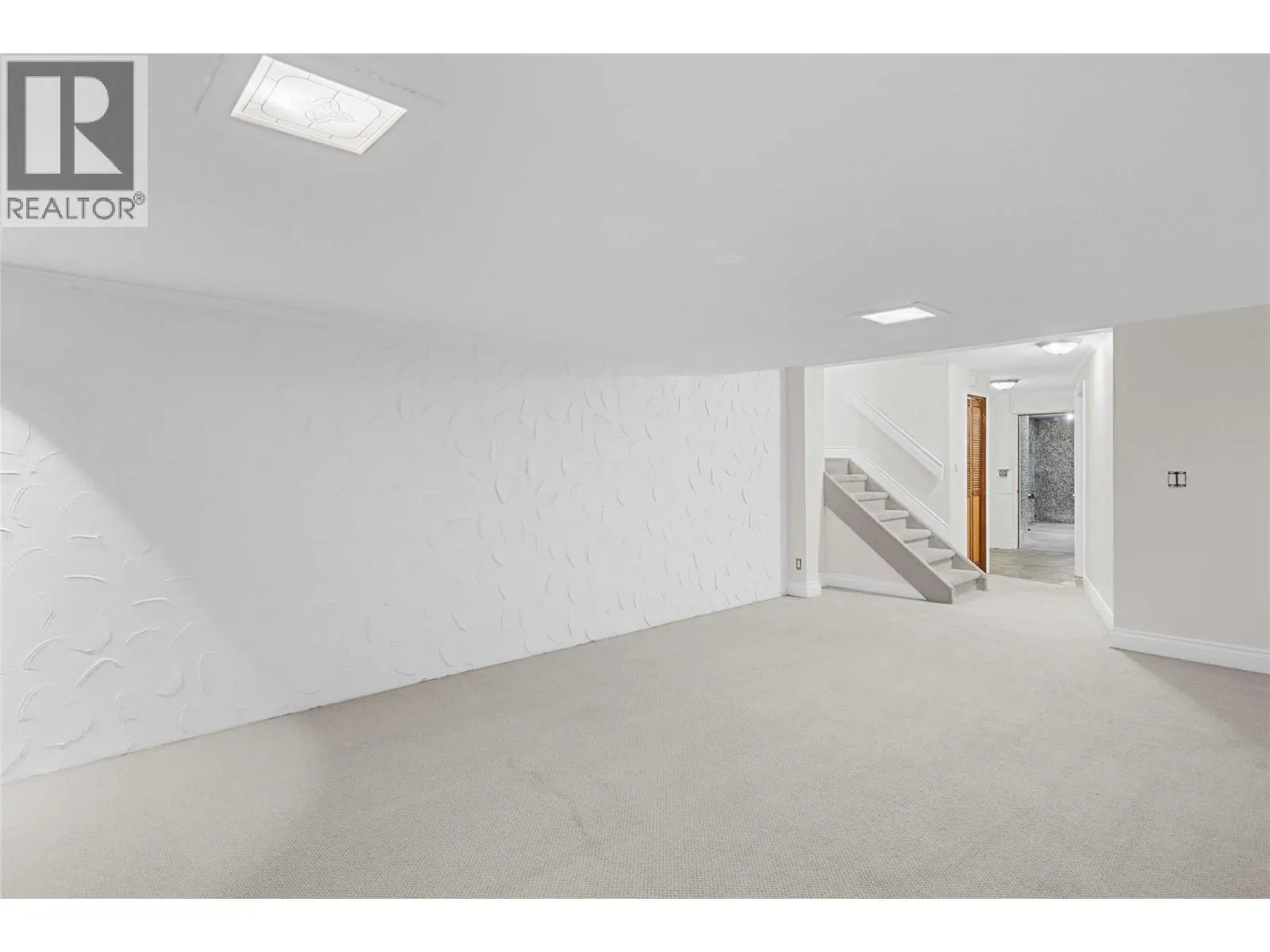 1833 Park Drive