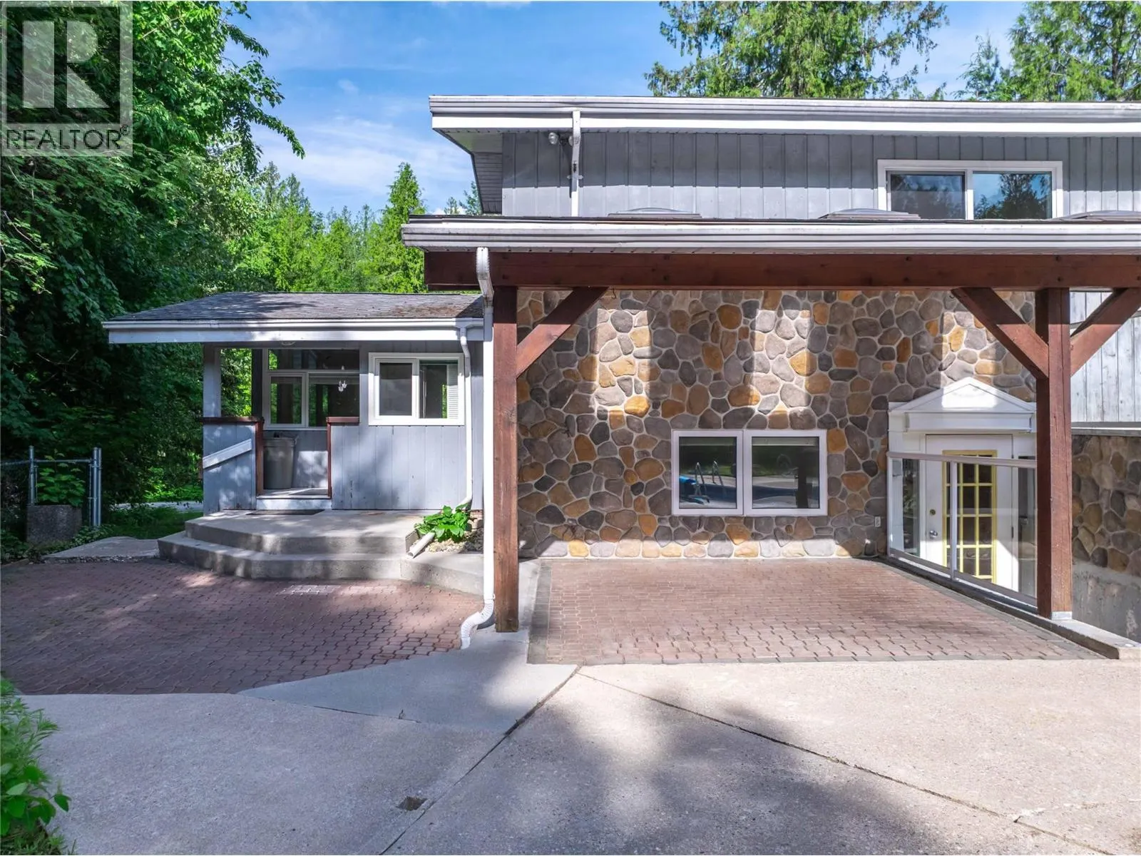 1833 Park Drive