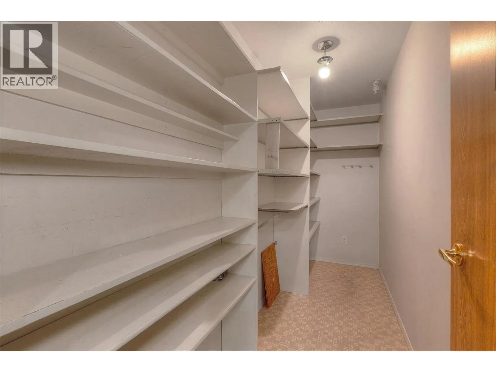 1045 Sutherland Avenue Unit# 112