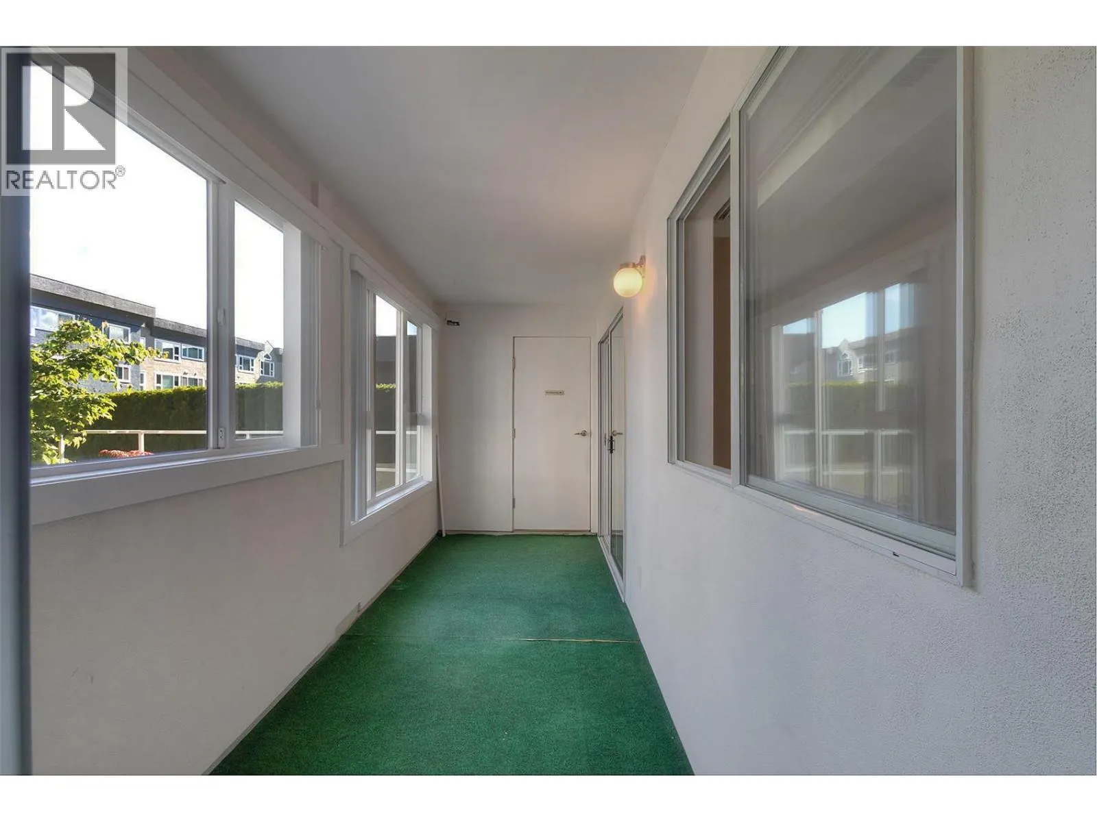 1045 Sutherland Avenue Unit# 112