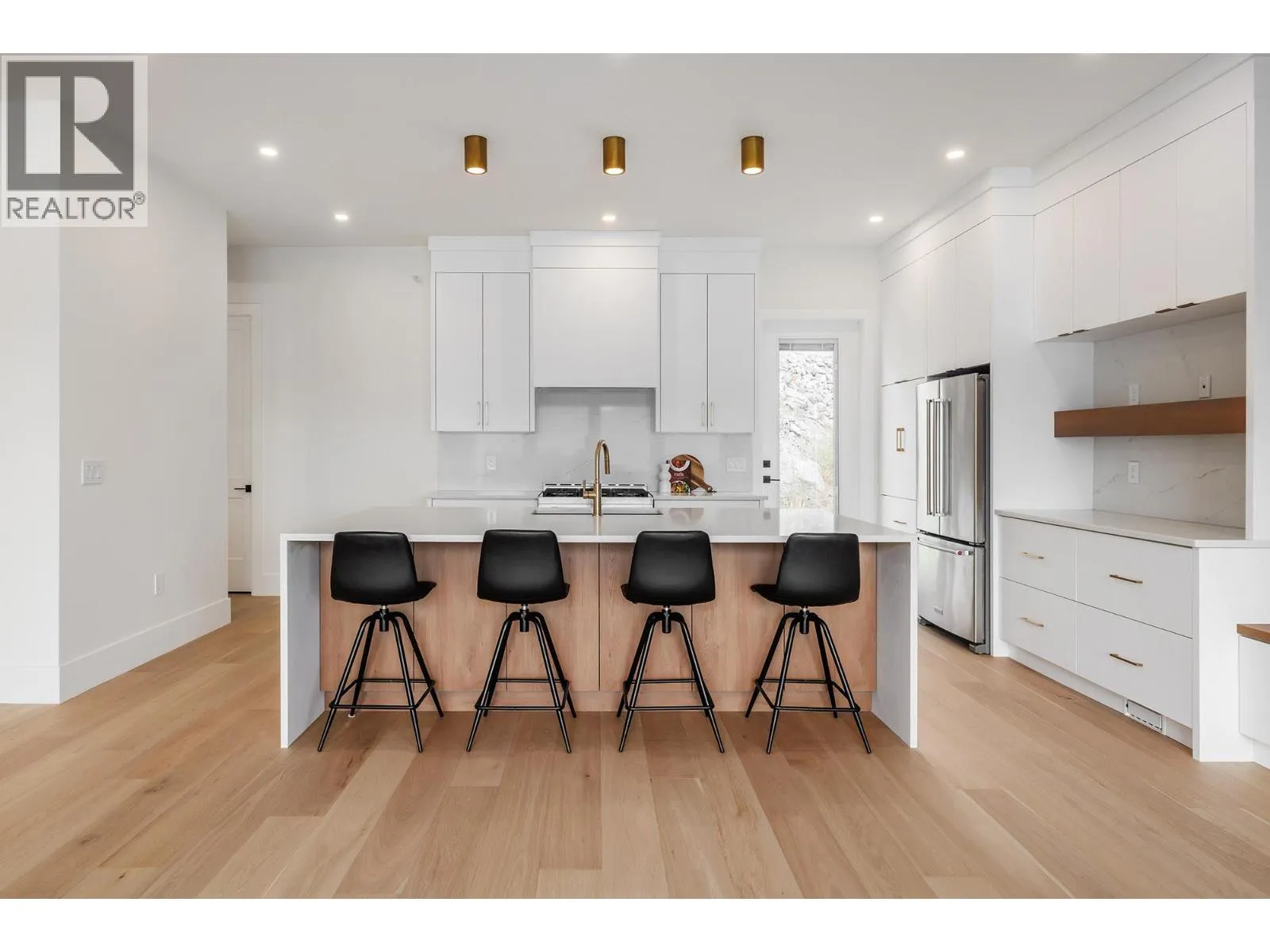 9849 Beacon Hill Drive