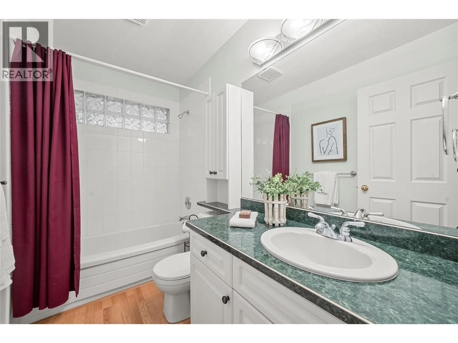 2660 Crestview Place