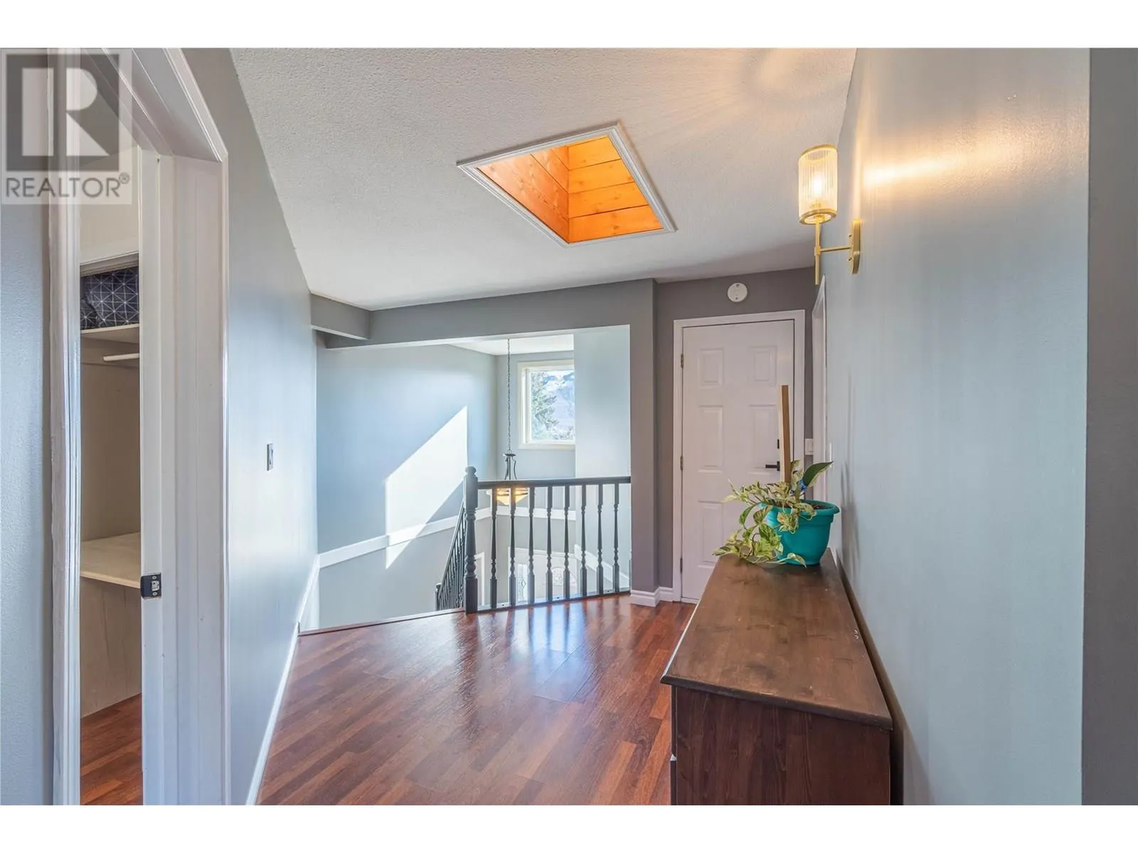865 Alview Crescent