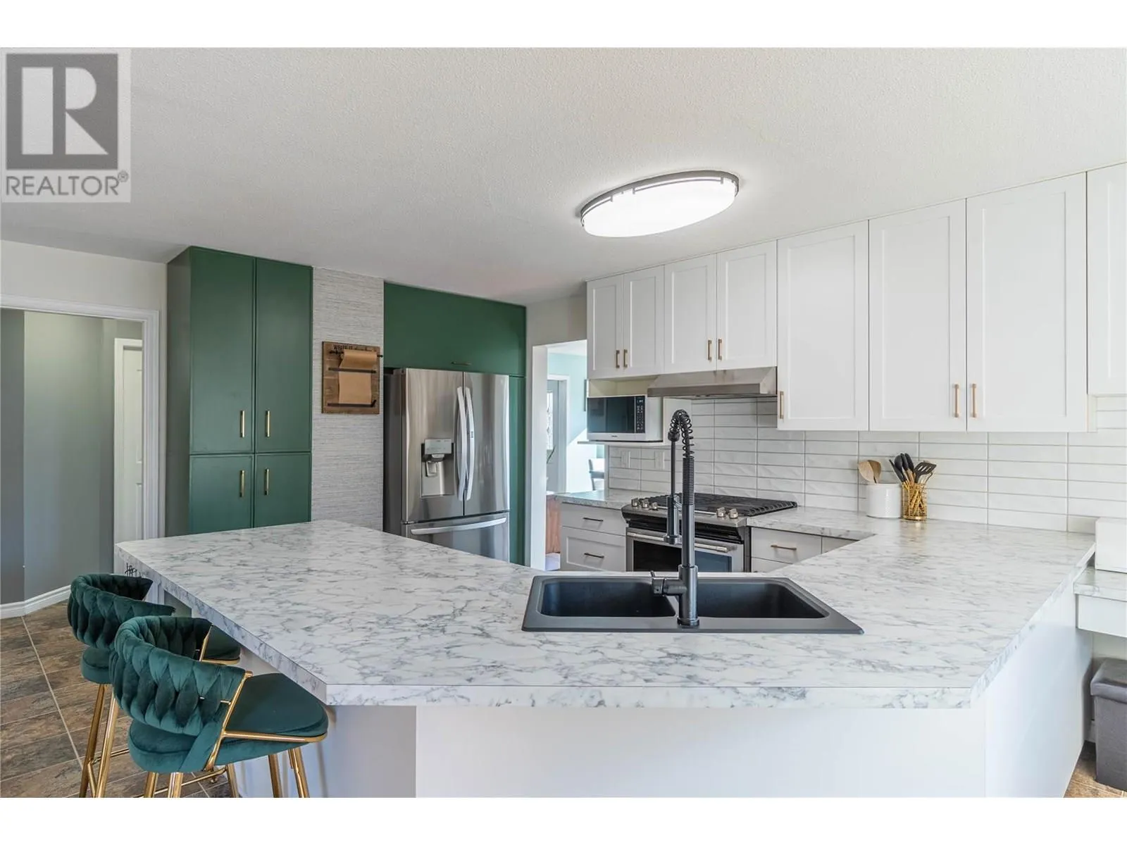 865 Alview Crescent