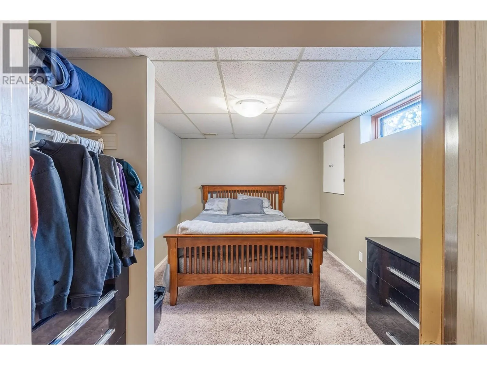 865 Alview Crescent
