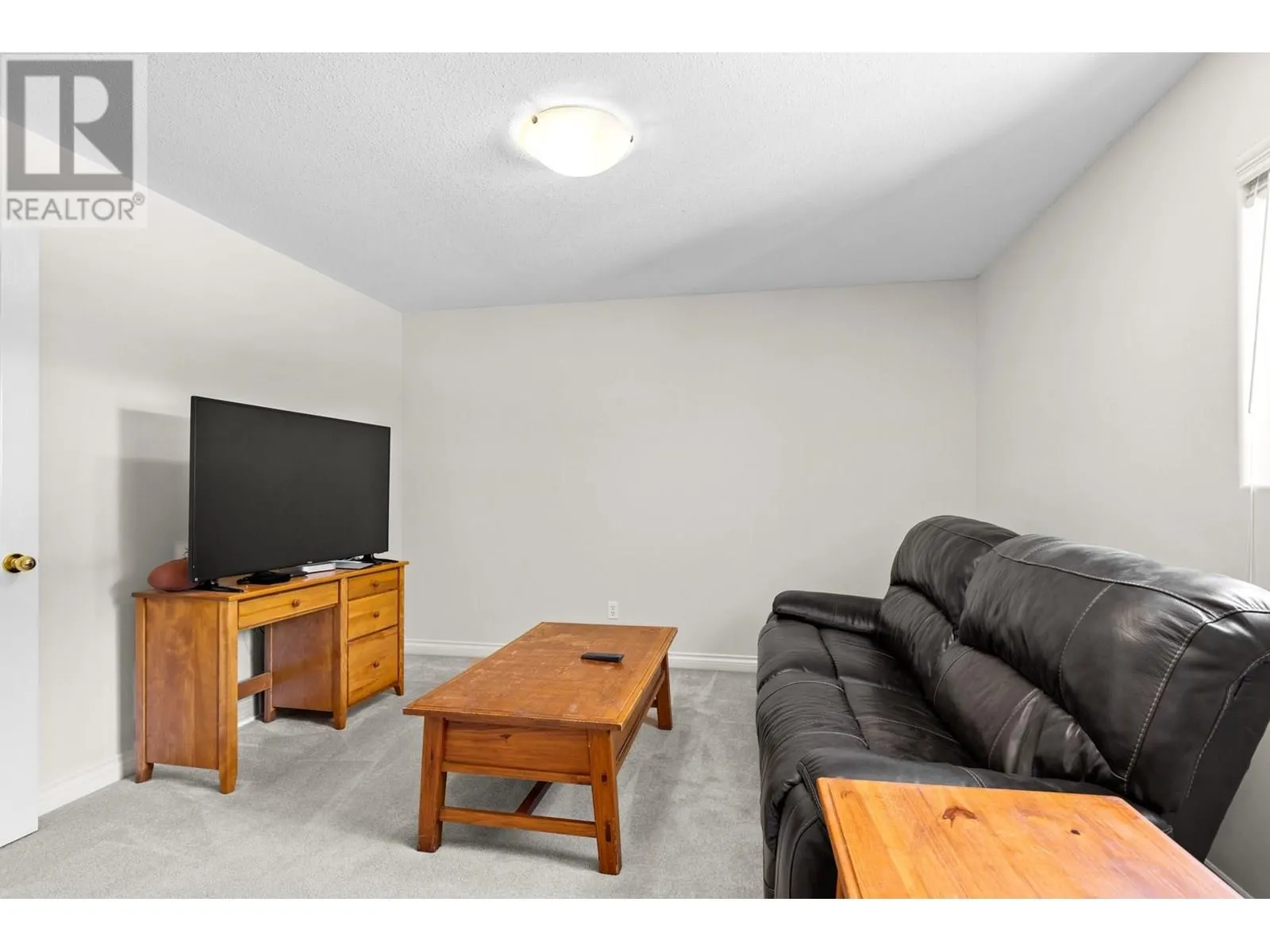 1015 Guest Road